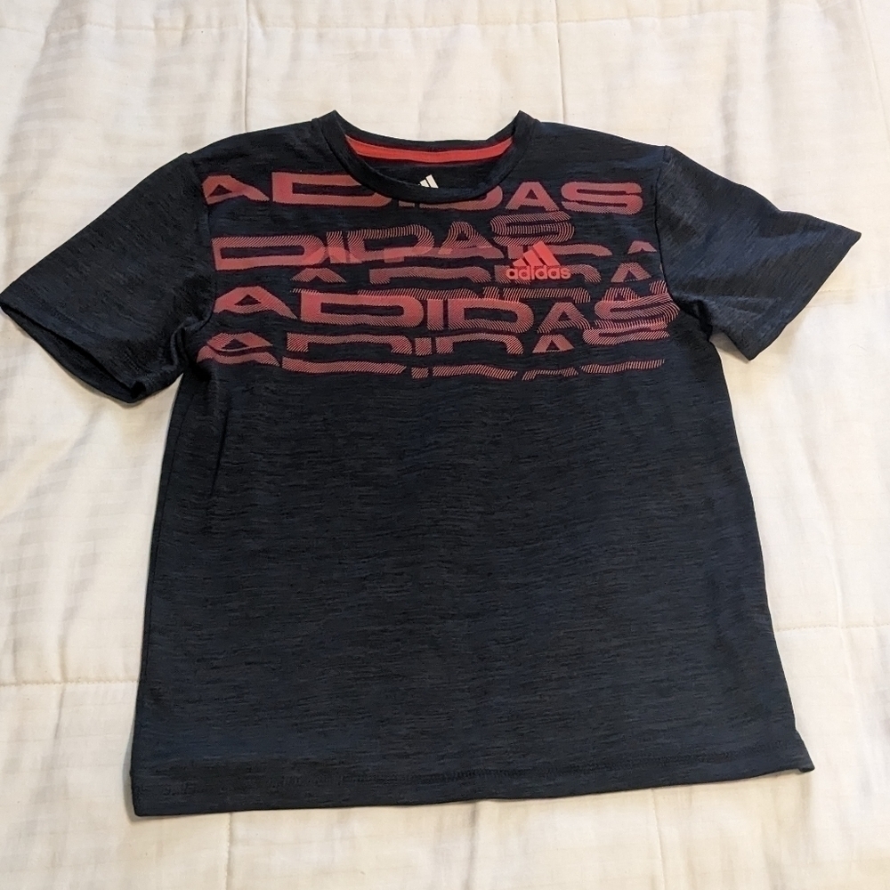 Adidas Aeroready Short sleeve shirt size Small